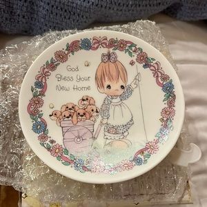 Vintage Precious Moments plate w/ easel